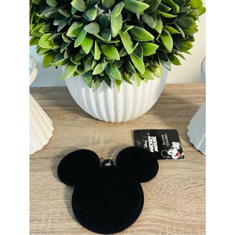 New Disney Black Mickey Mouse Silicone Cleaning Pad